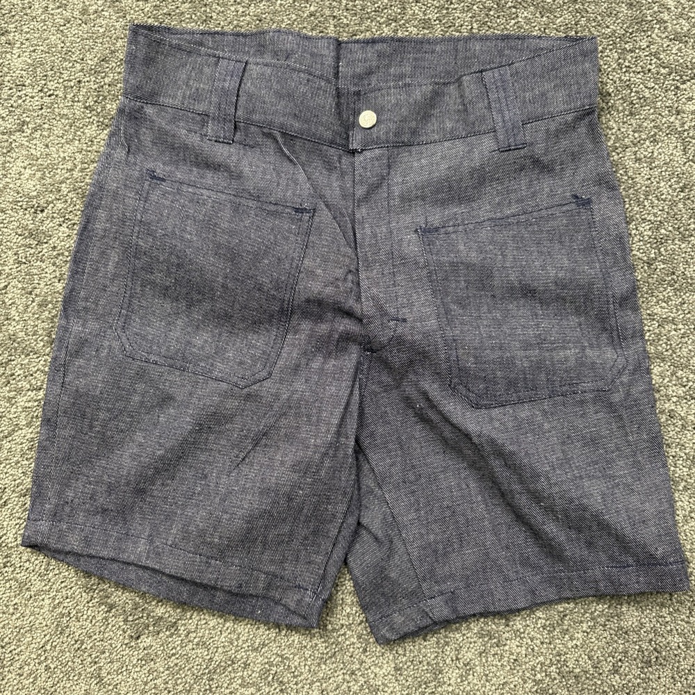 VTG Womens 30 Denim Shorts High Rise Front Pockets Blue Hong Kong